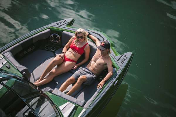 23_mxz_2021_Spacious_Bow_Seating