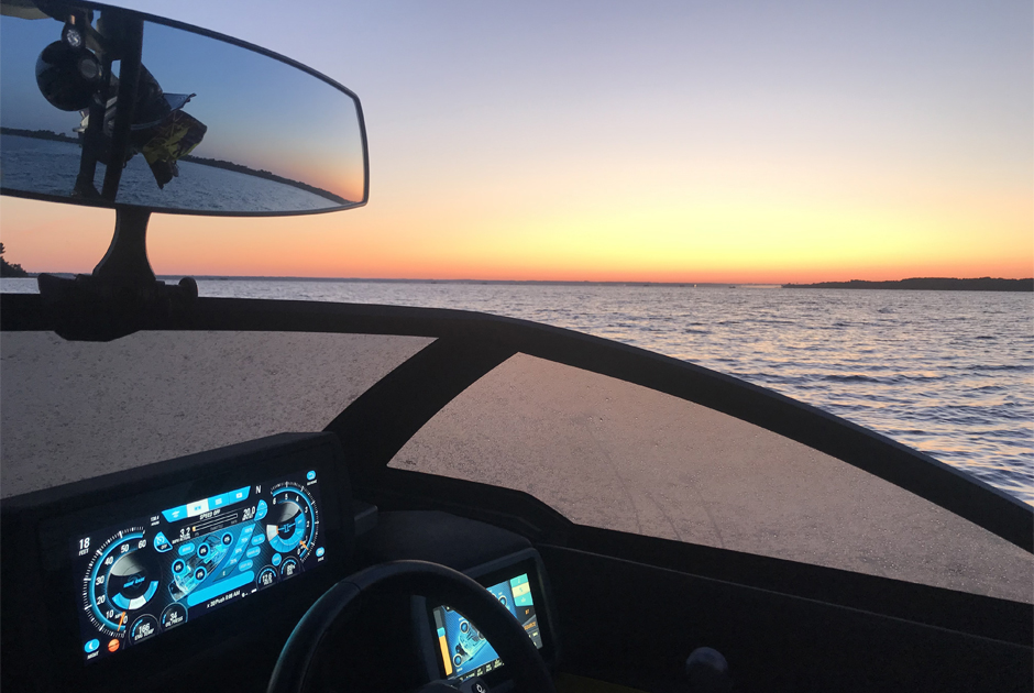 Paul_Davis-Malibu_Boats-Wake_Surf_Athlete-LifeStyle_MXZ_Max